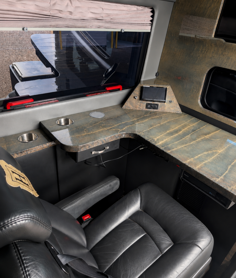 9724 inner front left desk